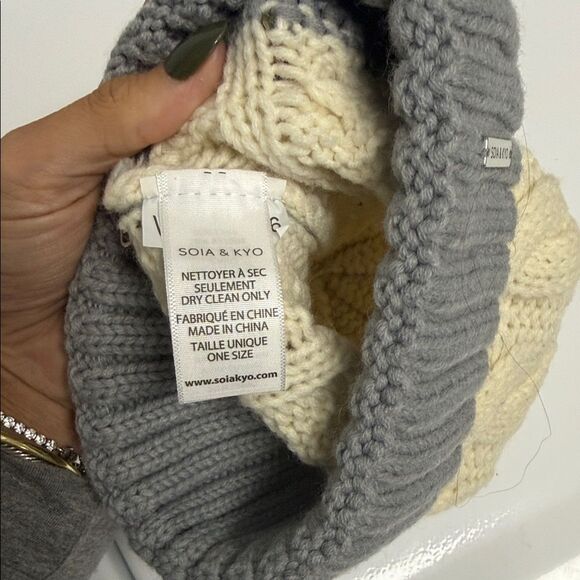 Sio and Kyo Beanie Fur Top - Ivory and Gray Cable Knit Beanie Hat